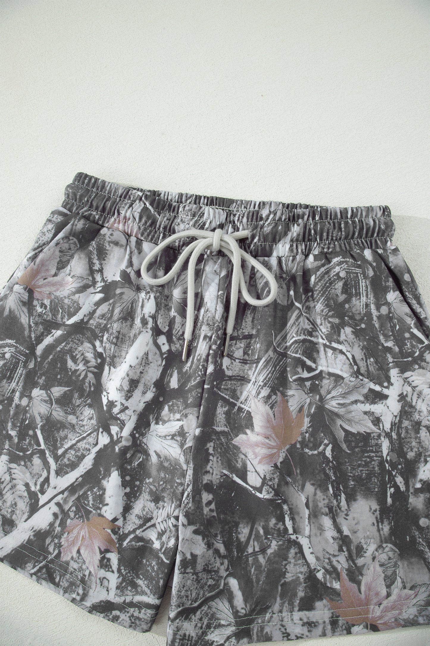 Maple Leaf Camo Tie Elastic Shorts